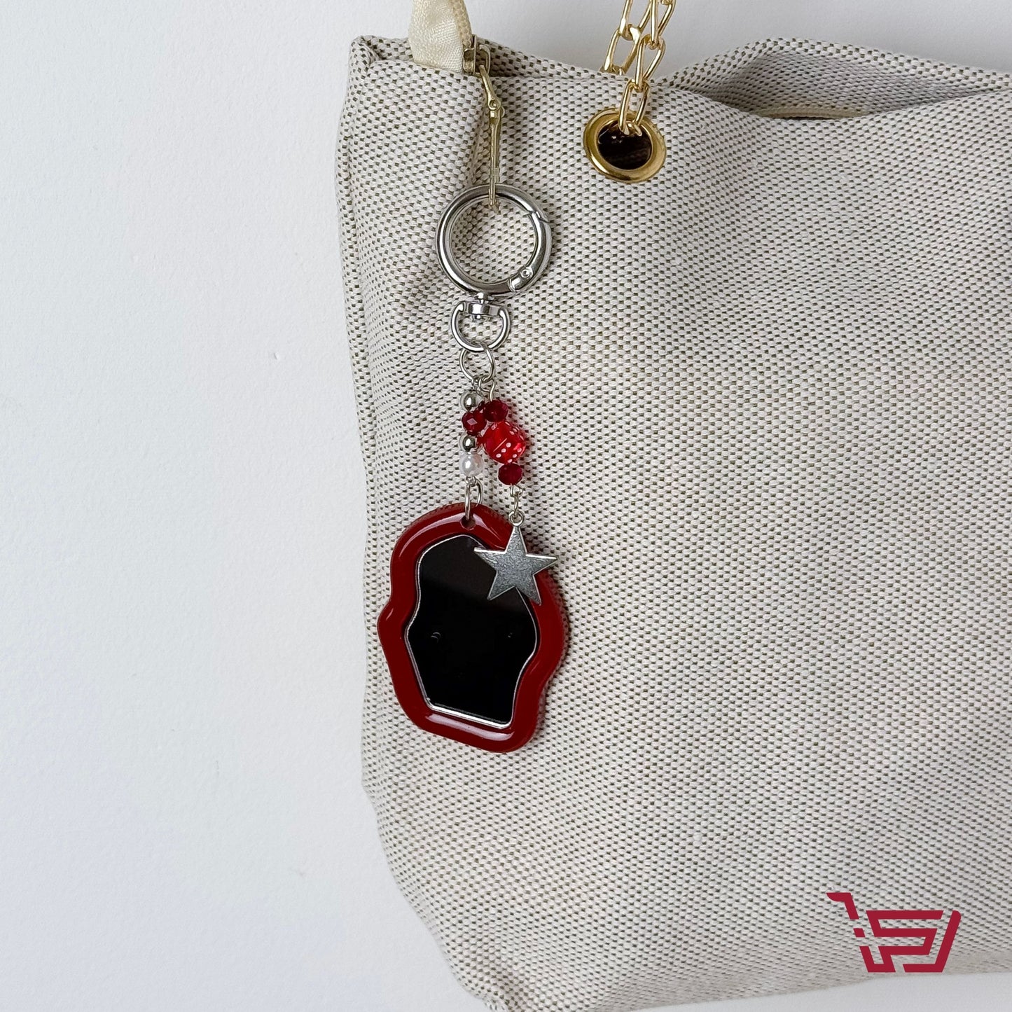 مدالية اكريلك