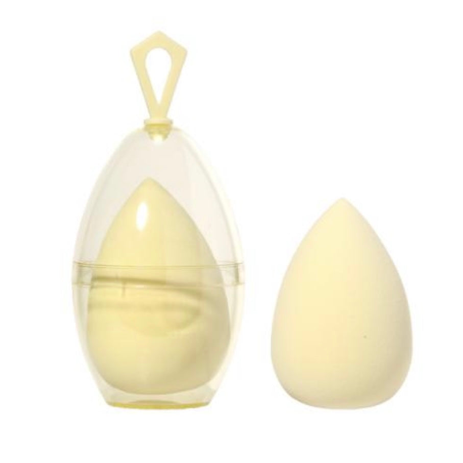 اسفنجة مكياج مع غطاء