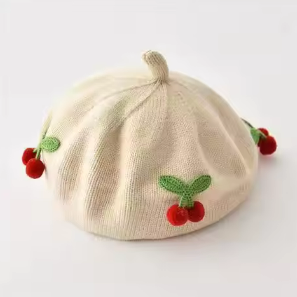 قبعة اطفال الكرز
