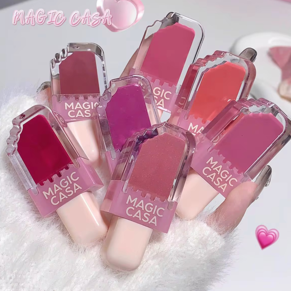 Lipgloss بشكل ايس كريم