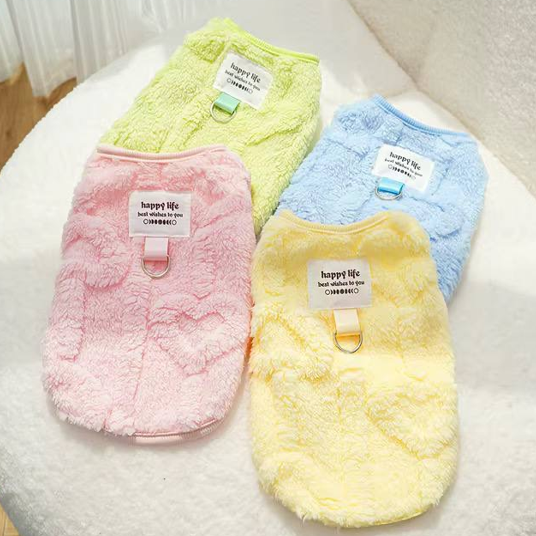 ملابس حيوانات لقطط والكلاب