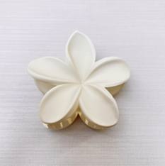 قراصة شعر وردة