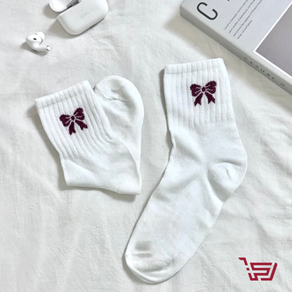 سيت جواريب مخططة وفيونكات