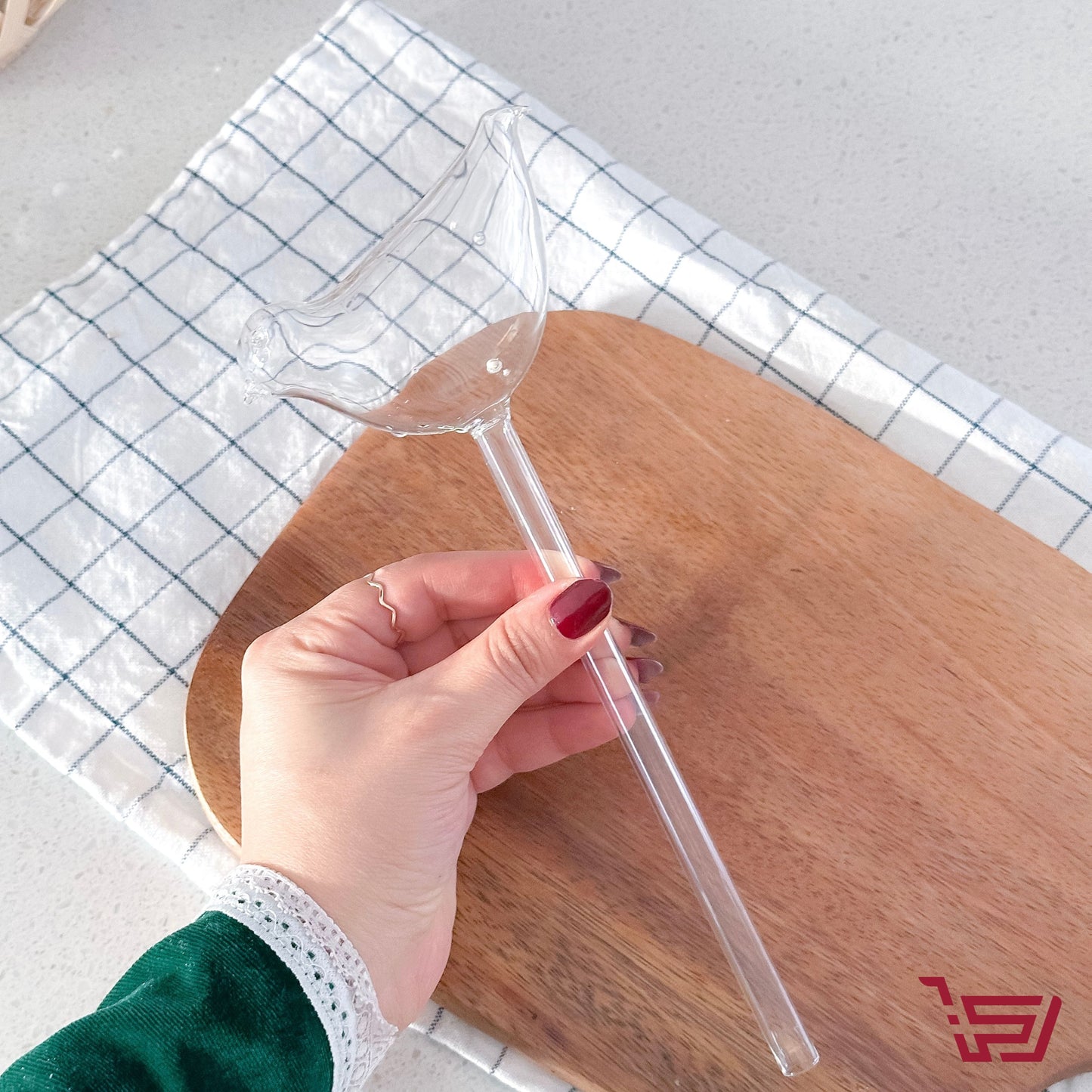 اداة تقطير الماء للنبات زجاجية بشكل عصفور