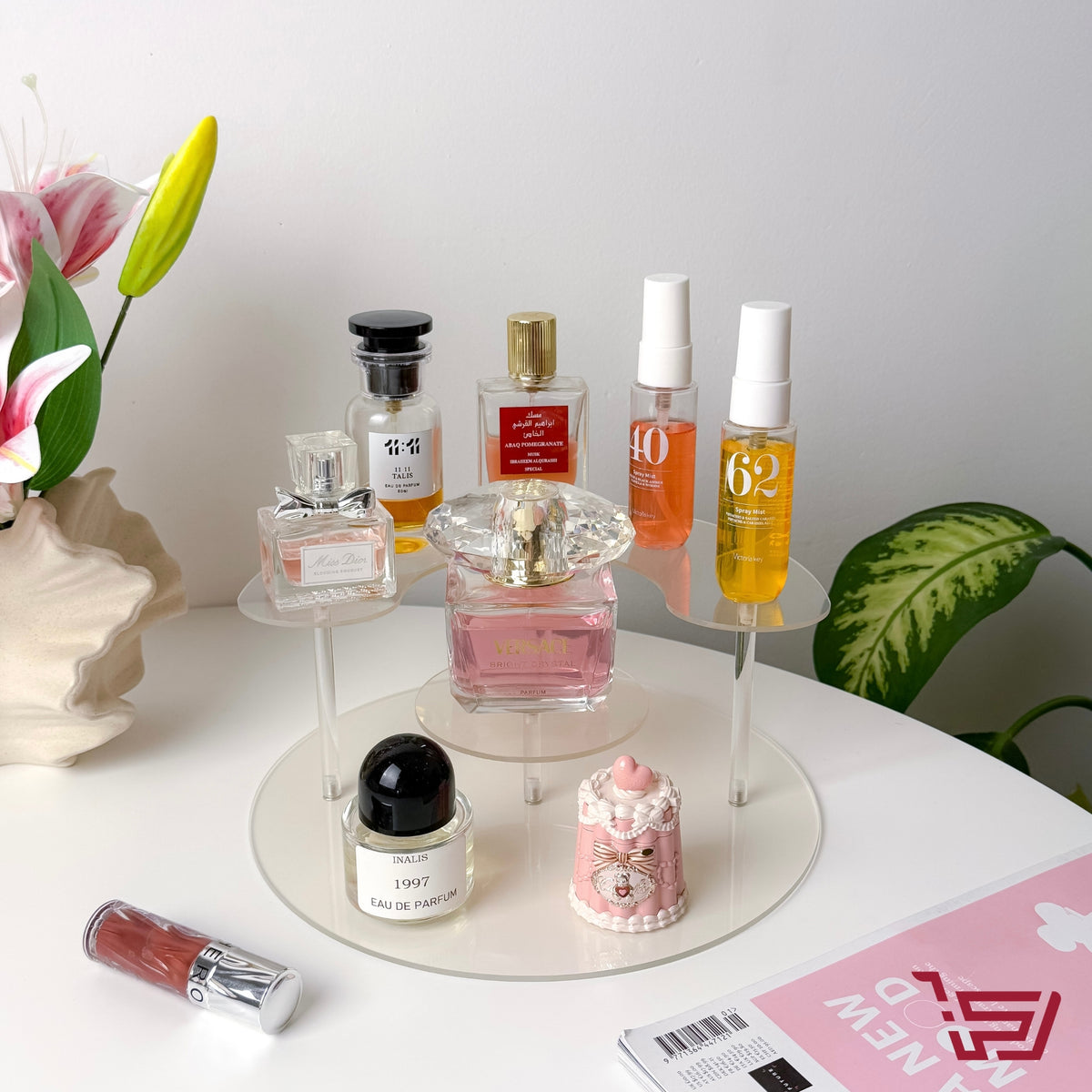 منظمات عرض عطور اكريلك شفافة