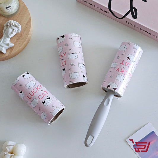 رولة تنظيف الملابس قطط