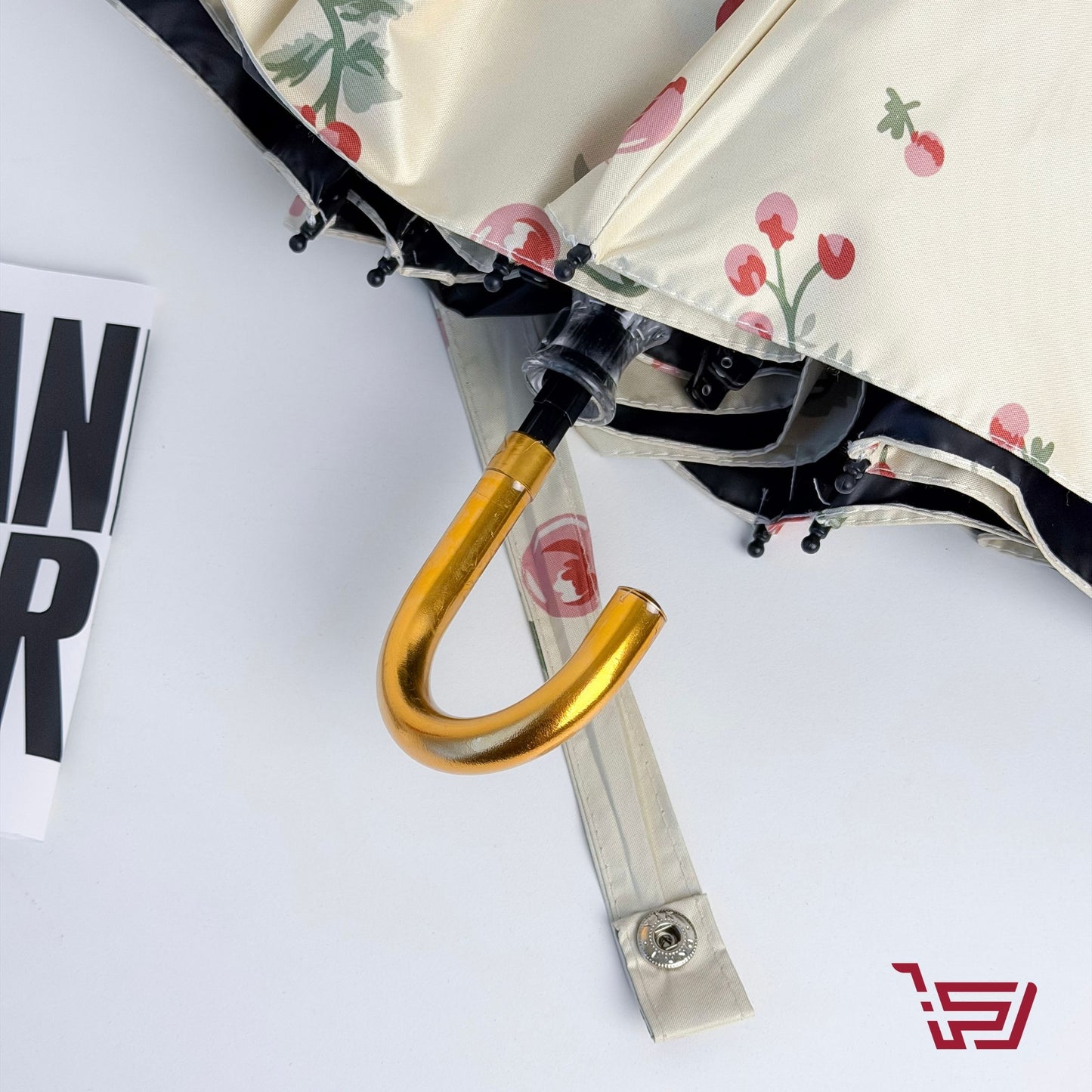 مظلة شمسية بطبعات الكرز