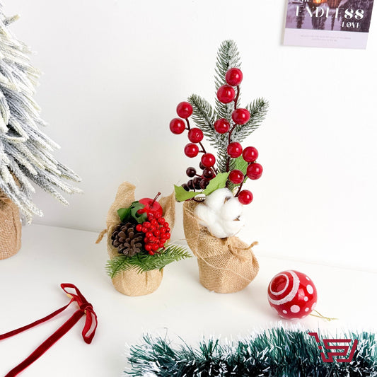 شجرة زينة الكريسماس صغيرة