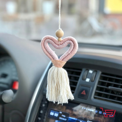 تعليقة سيارة منسوجة قلب