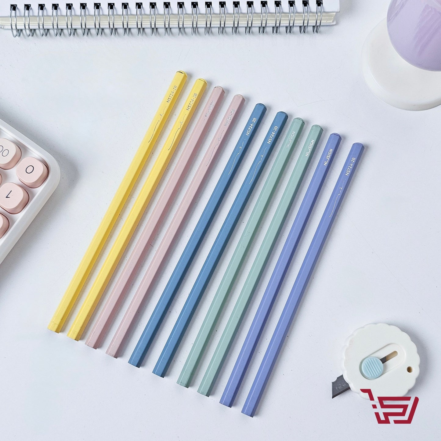 سيت اقلام رصاص ملونة