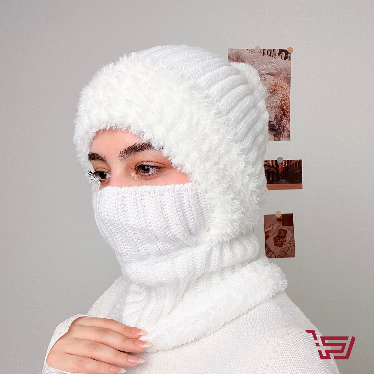 قبعة صوف تغطي الراس والعنق