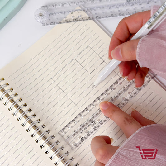 مسطرة بلاستك قابلة للطي