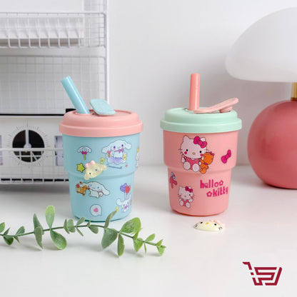 كوب اطفال بلاستك مع قصبة