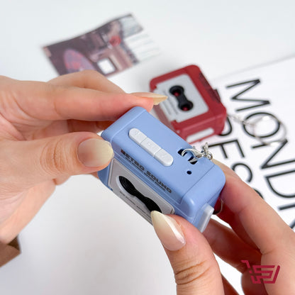 مدالية ومسجل صوت صغير محمول