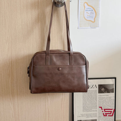 حقيبة كتف جلد