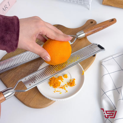 مبشرة جبن من الستانلس ستيل