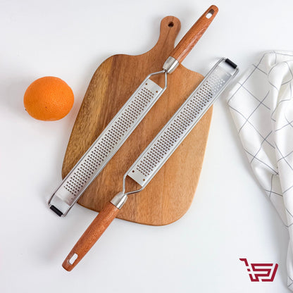 مبشرة جبن من الستانلس ستيل