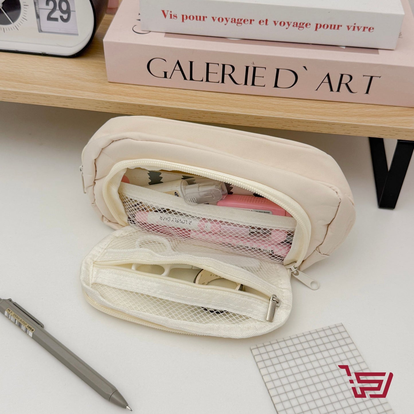 محفظة اقلام pochacco