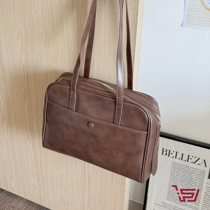 حقيبة كتف جلد