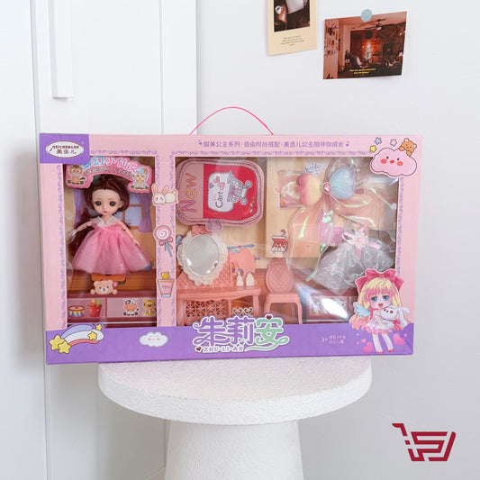 لعبة ازياء الدمى