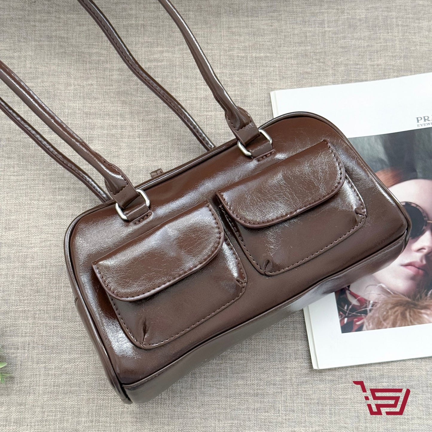 حقيبة كتف جلد