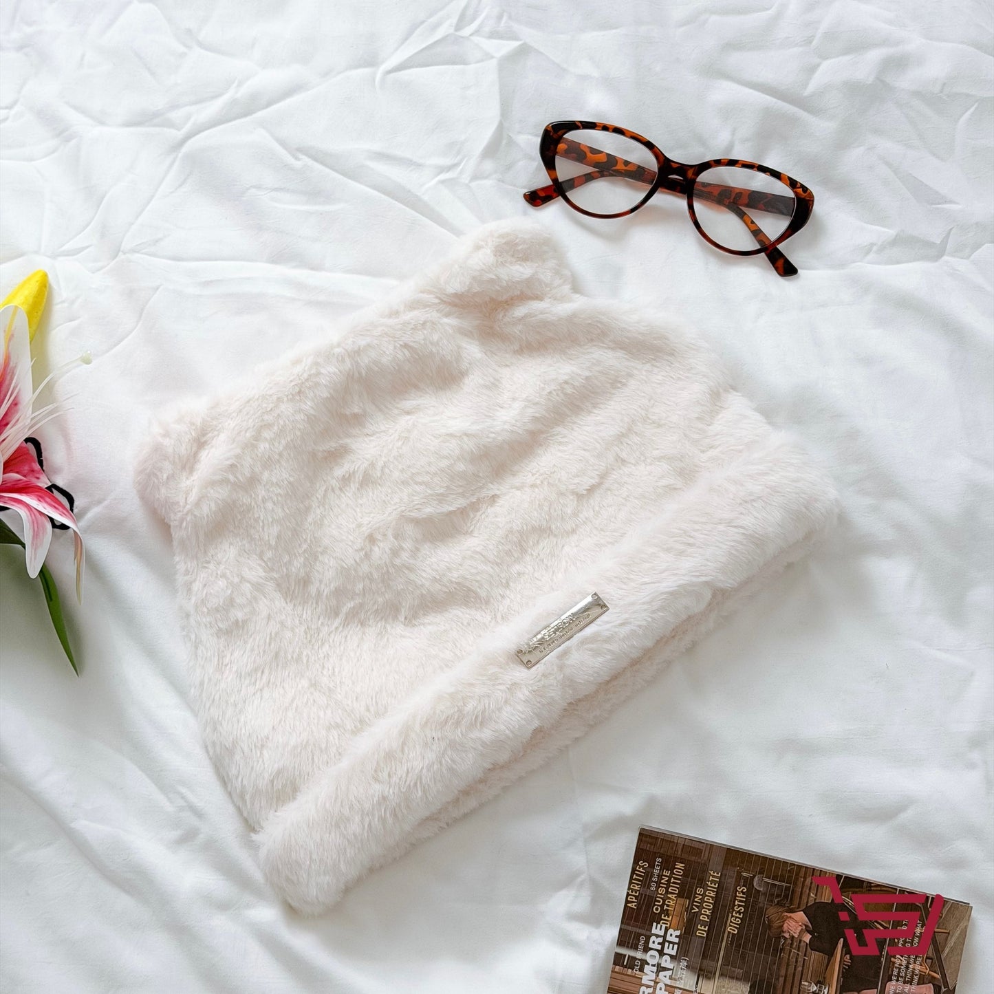 قبعة فرو قطة