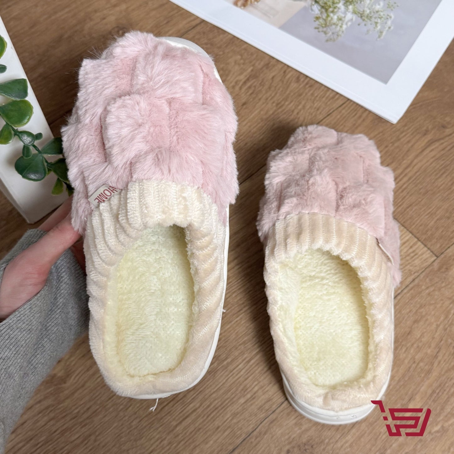 سليبر منزلي بتصميم شبكي مبطن