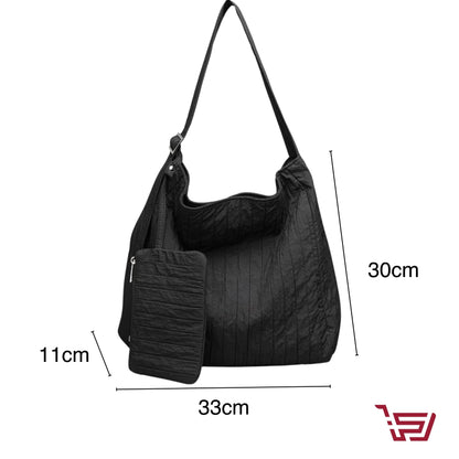 توت باك مع محفظة صغيرة قماش