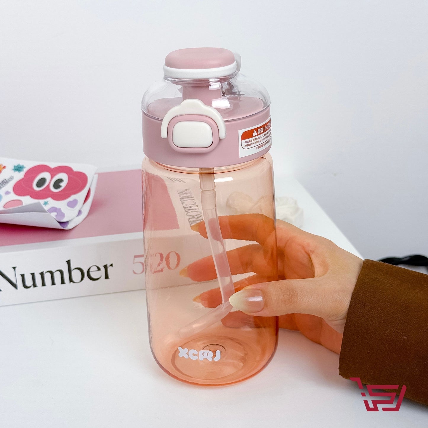 مطارة بلاستك مع ستكرات