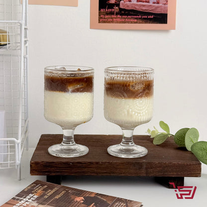 كأس زجاج بسعة كبيرة مزخرف