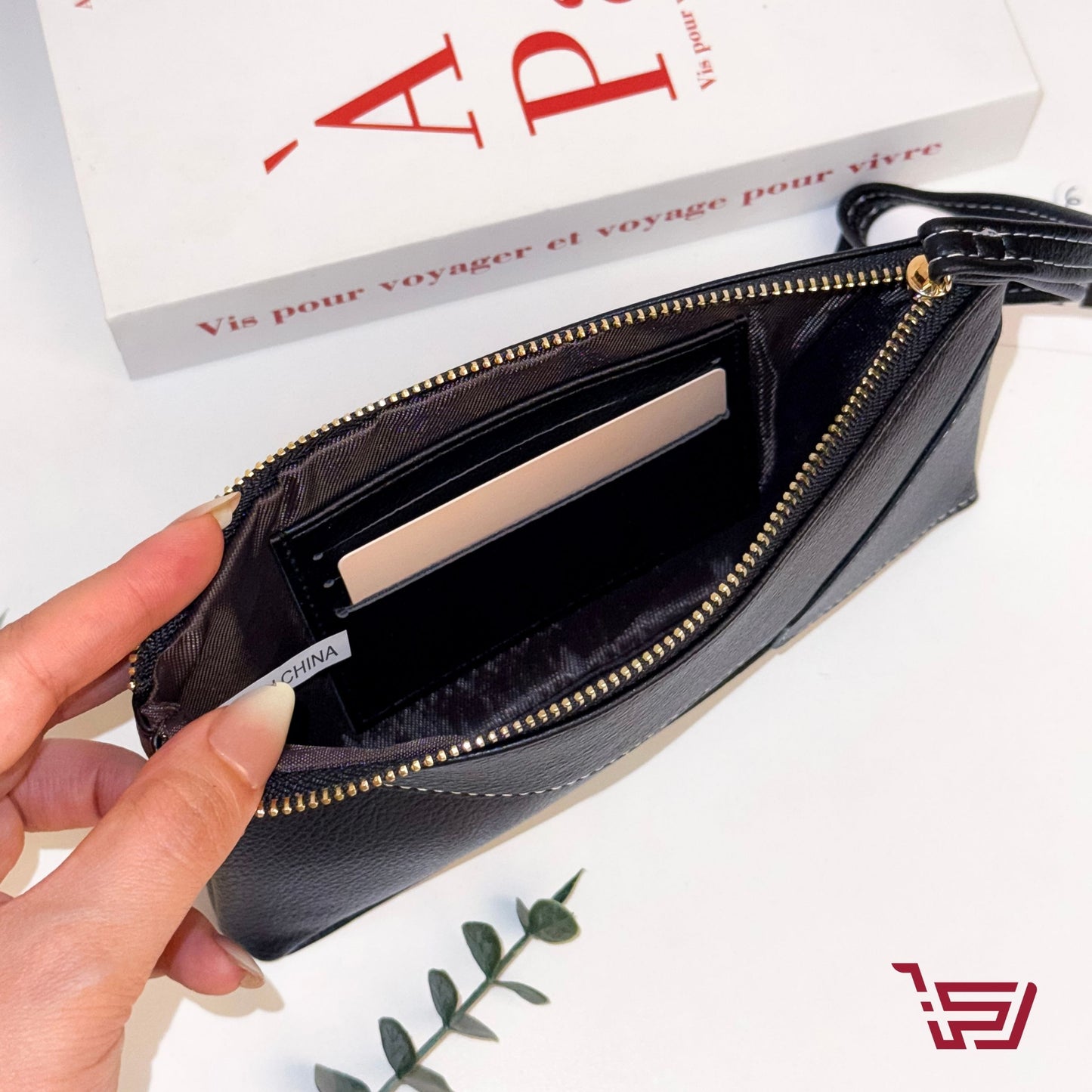 حقيبة ومحفظة نقود جلد