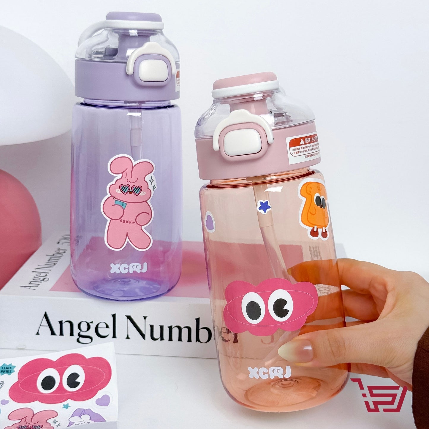 مطارة بلاستك مع ستكرات