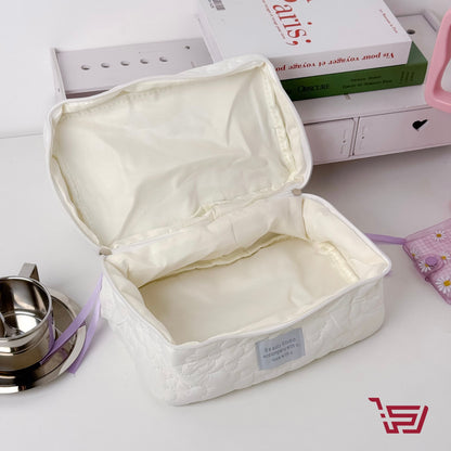 حقيبة مكياج بسعة كبيرة