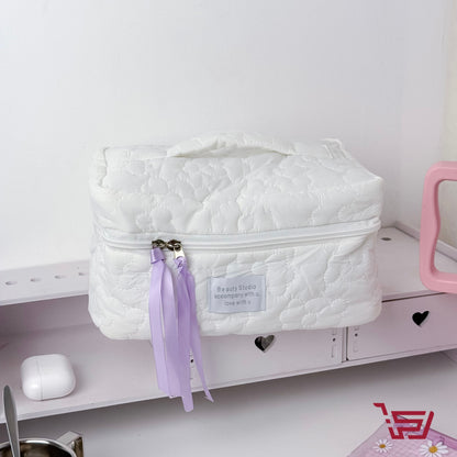 حقيبة مكياج بسعة كبيرة