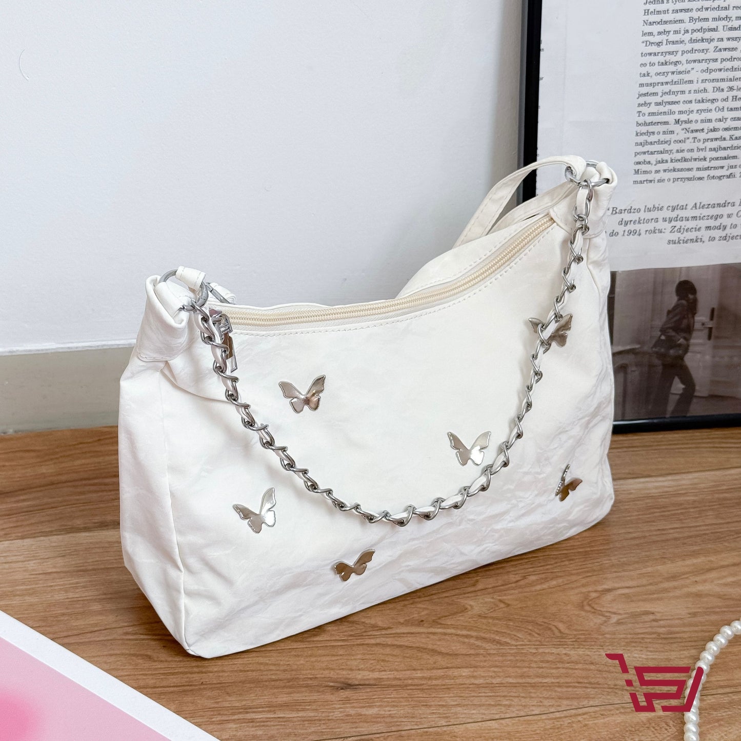 حقيبة كتف صغيرة فراشات