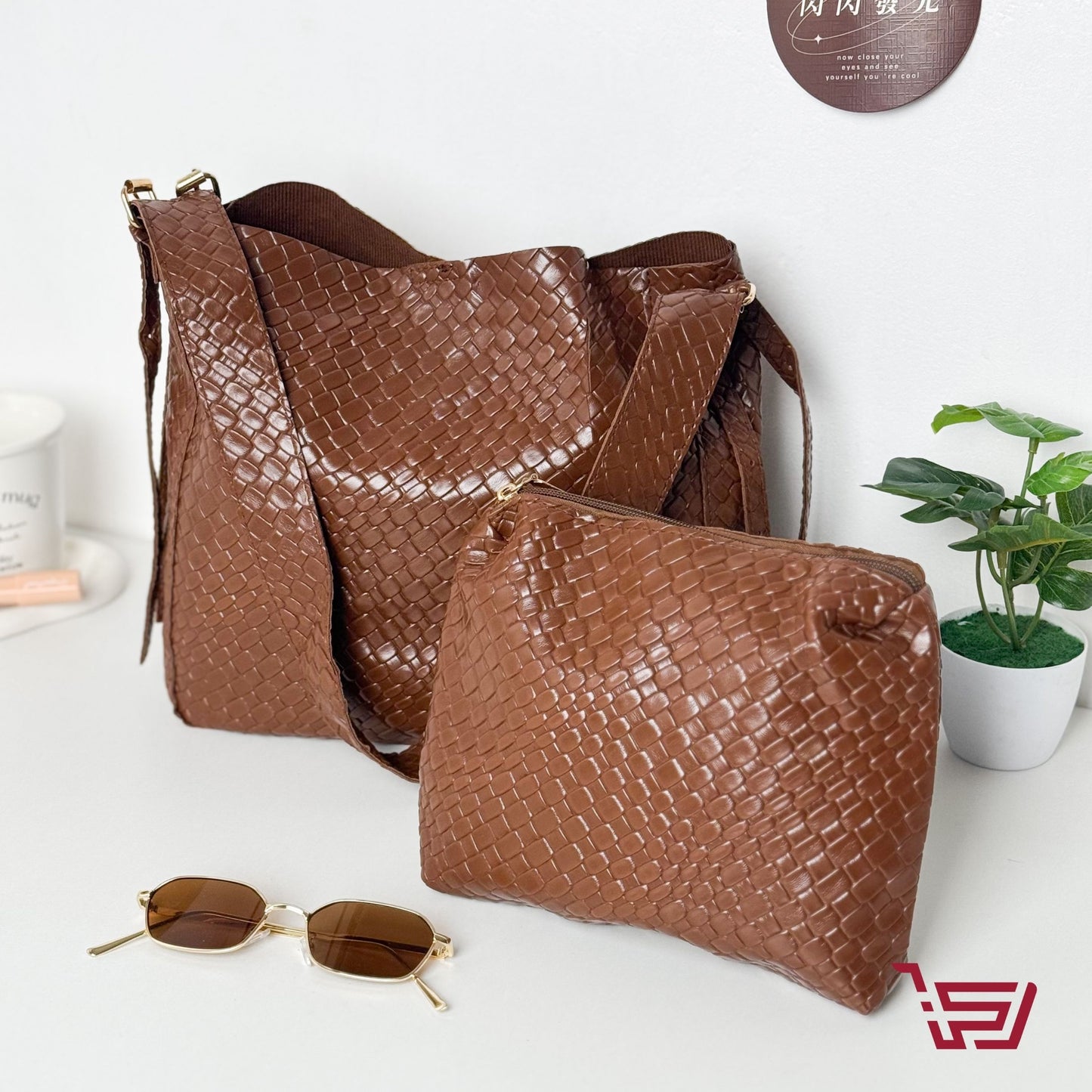 توت باك جلد مع محفظة