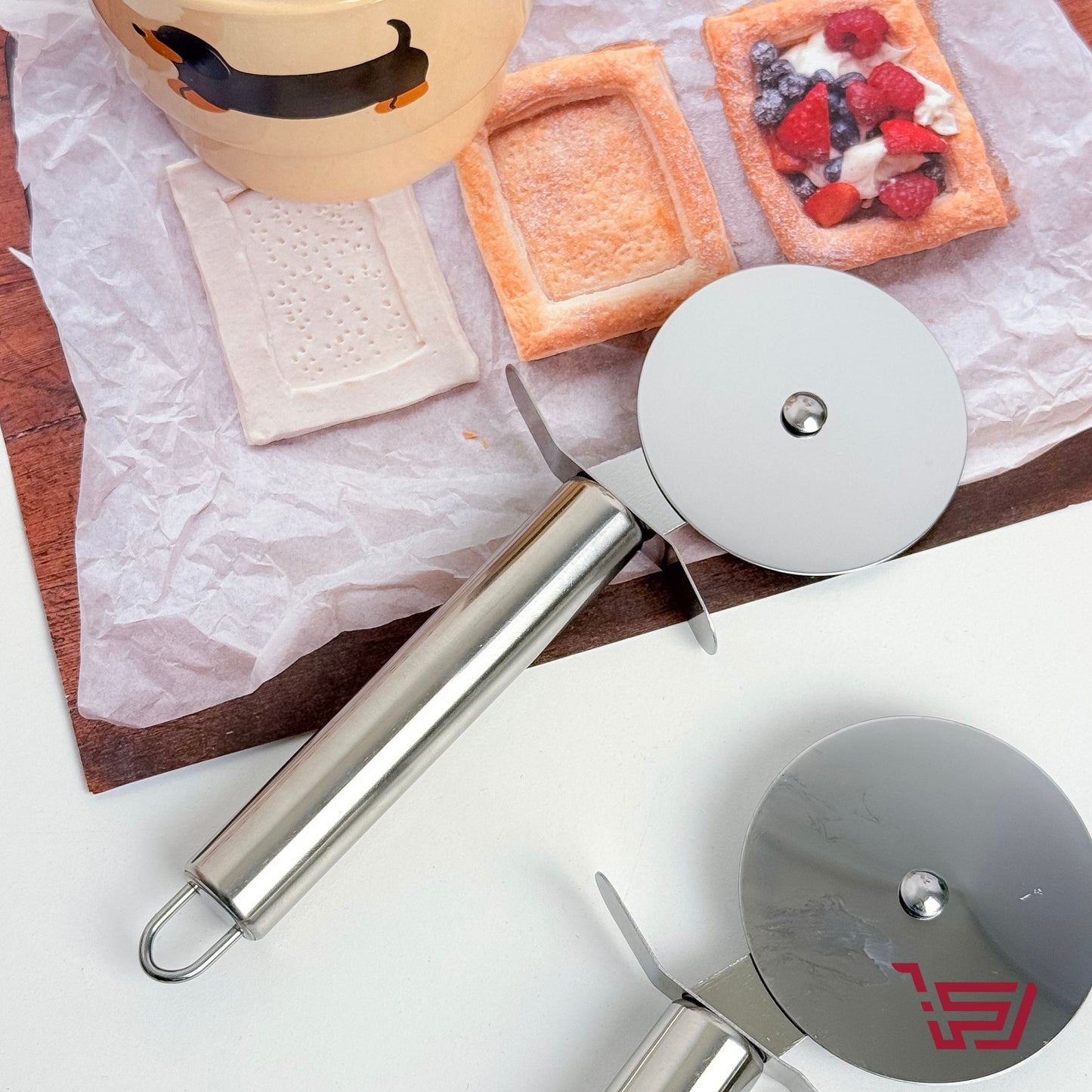 اداة تقطيع البيتزا