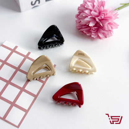 قراصة شعر صغيرة