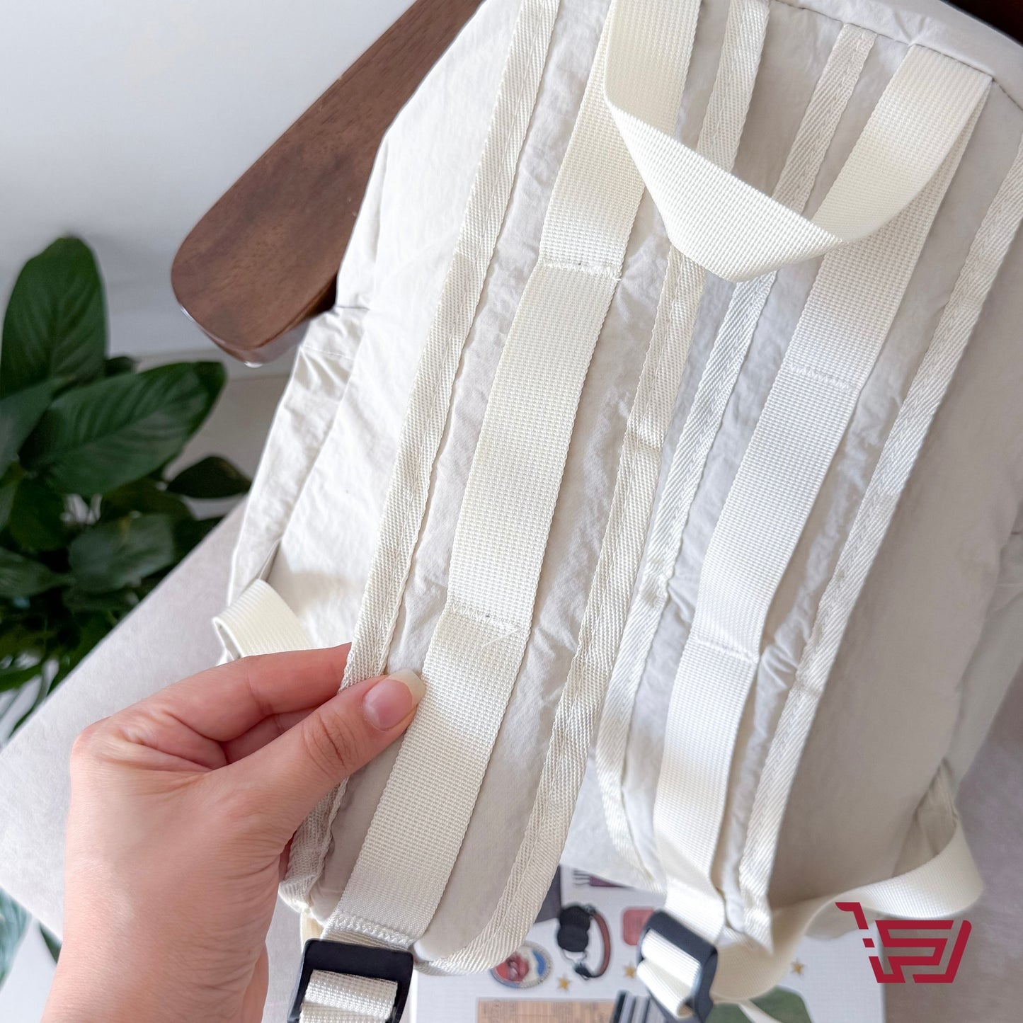 حقيبة ظهر مطرية