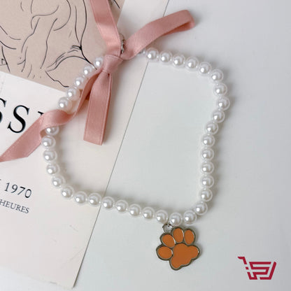 قلادة قطط لؤلؤ