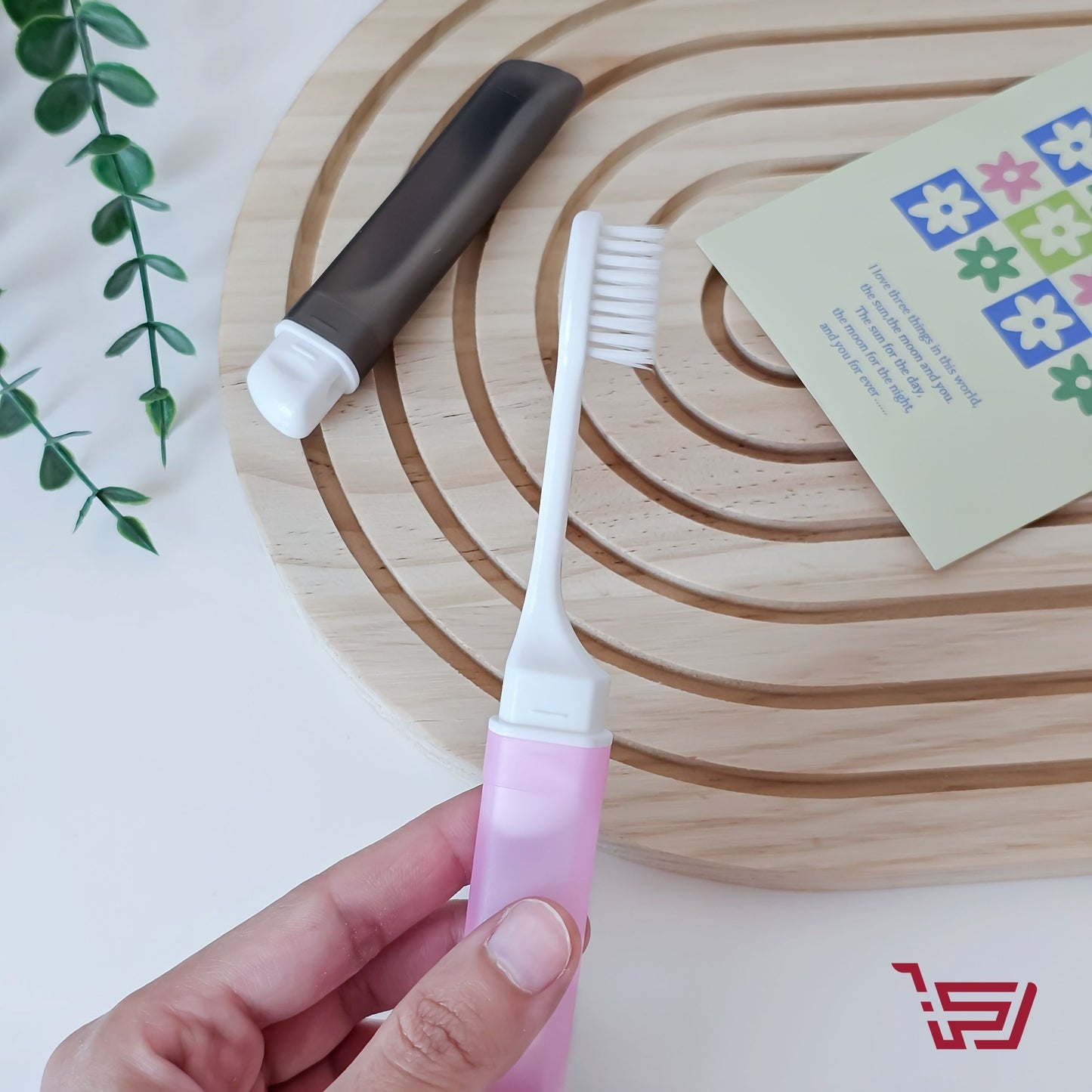 فرشاة اسنان قابلة للطي للسفر