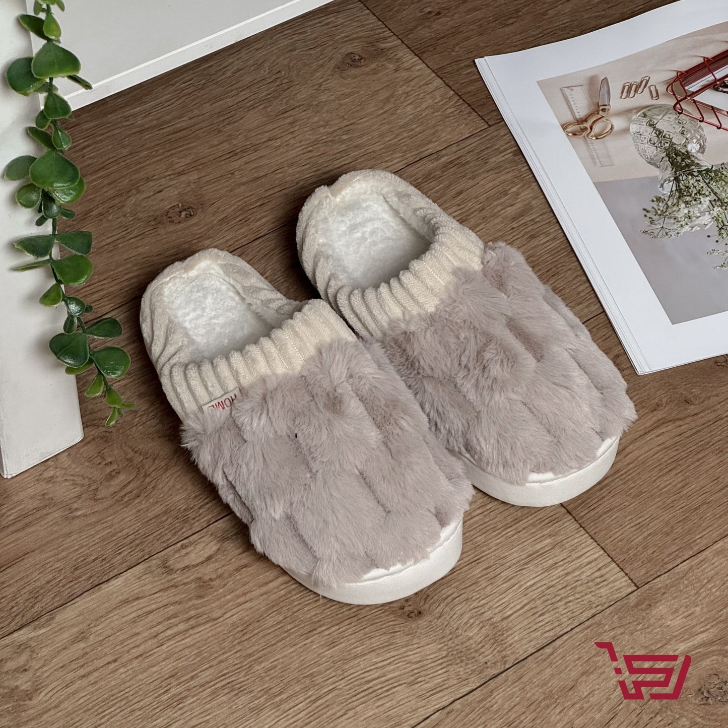 سليبر منزلي بتصميم شبكي مبطن