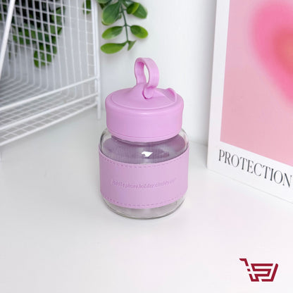 كوب زجاجي صغير