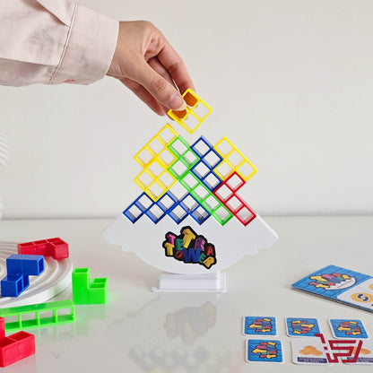 لعبة تكديس مكعبات بناء التوازن