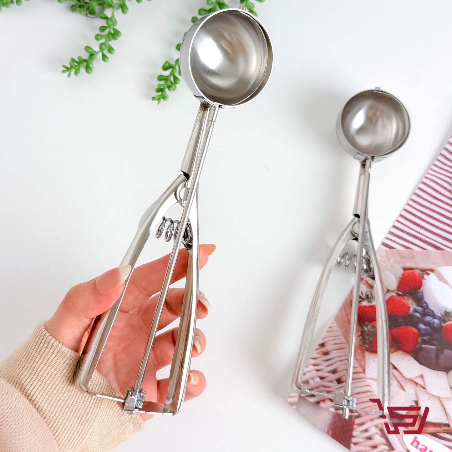 ملعقة ايس كريم من الفولاذ المقاوم للصدأ