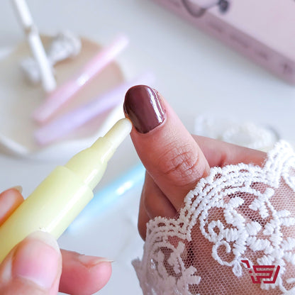 مزيل صبغ اظافر