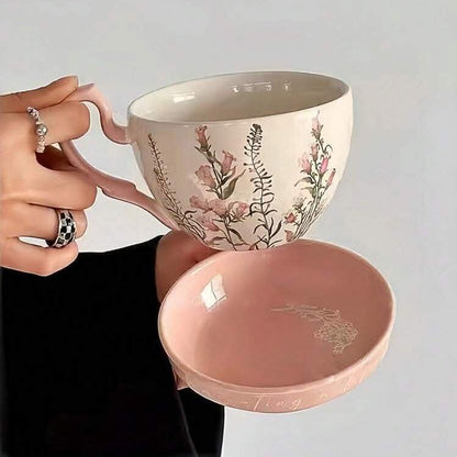 كوب مع صحن سيراميك برسومات نباتية