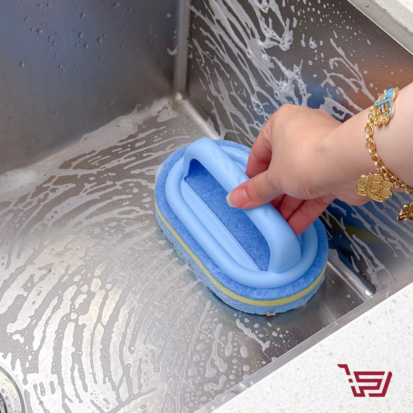 اسفنجة تنظيف بمقبض