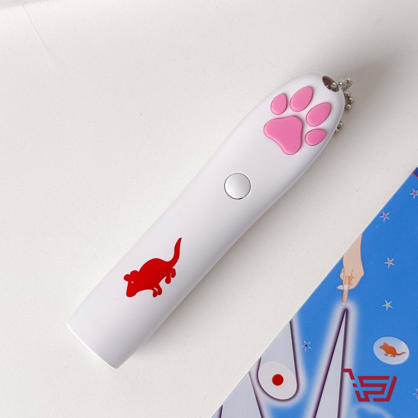 لعبة الليزر للقطط