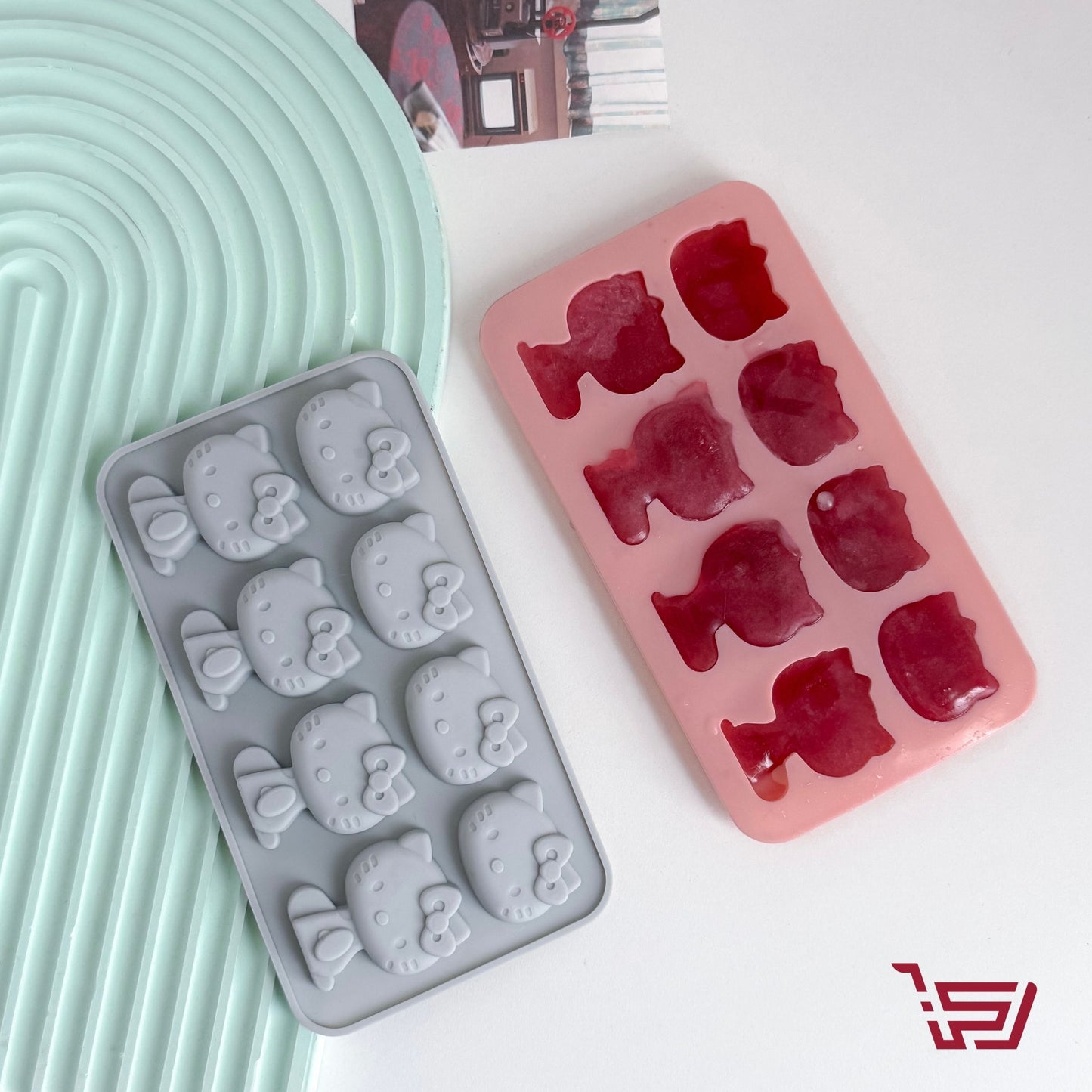 قالب ثلج هيلو كيتي